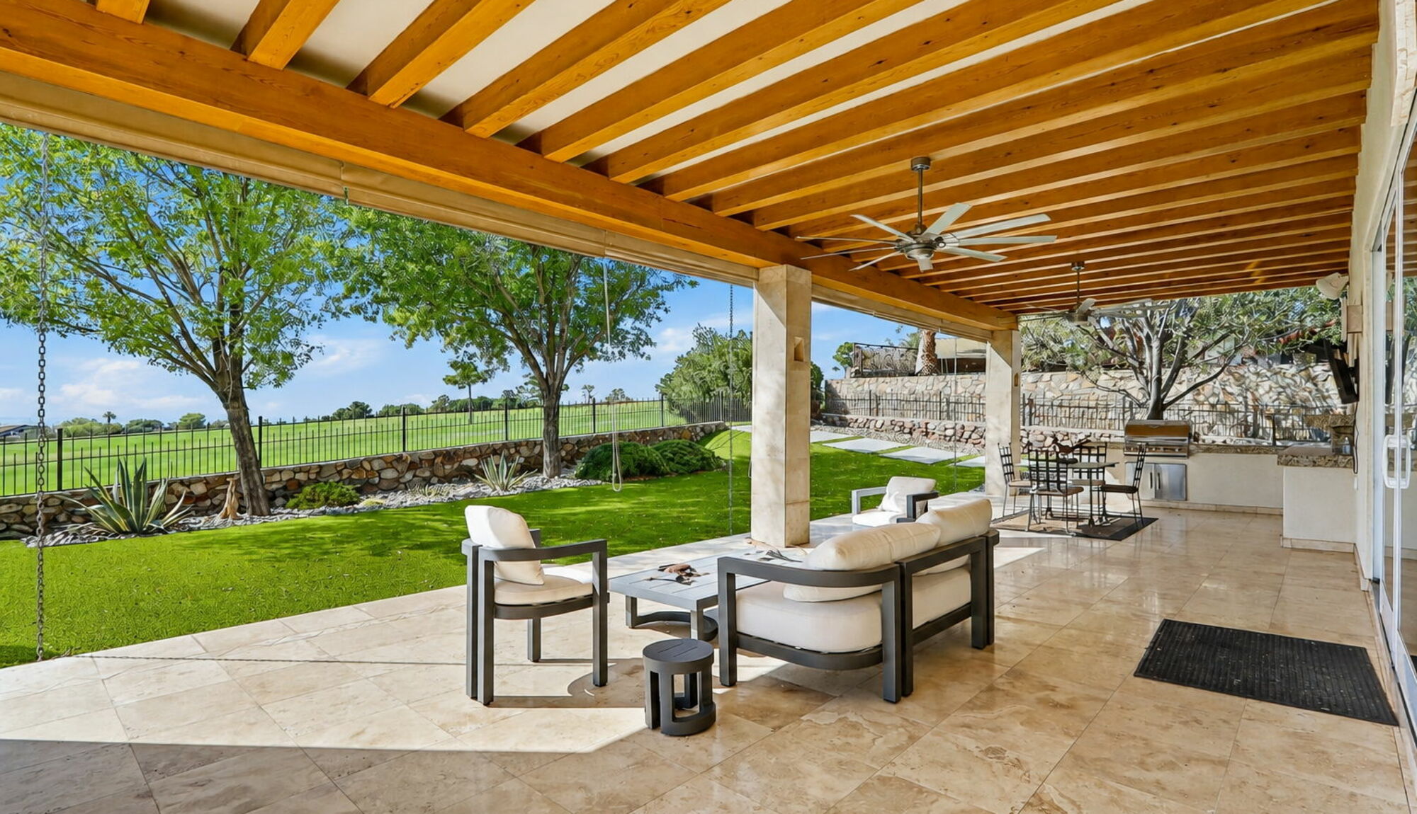 55-web-or-mls-exterior4