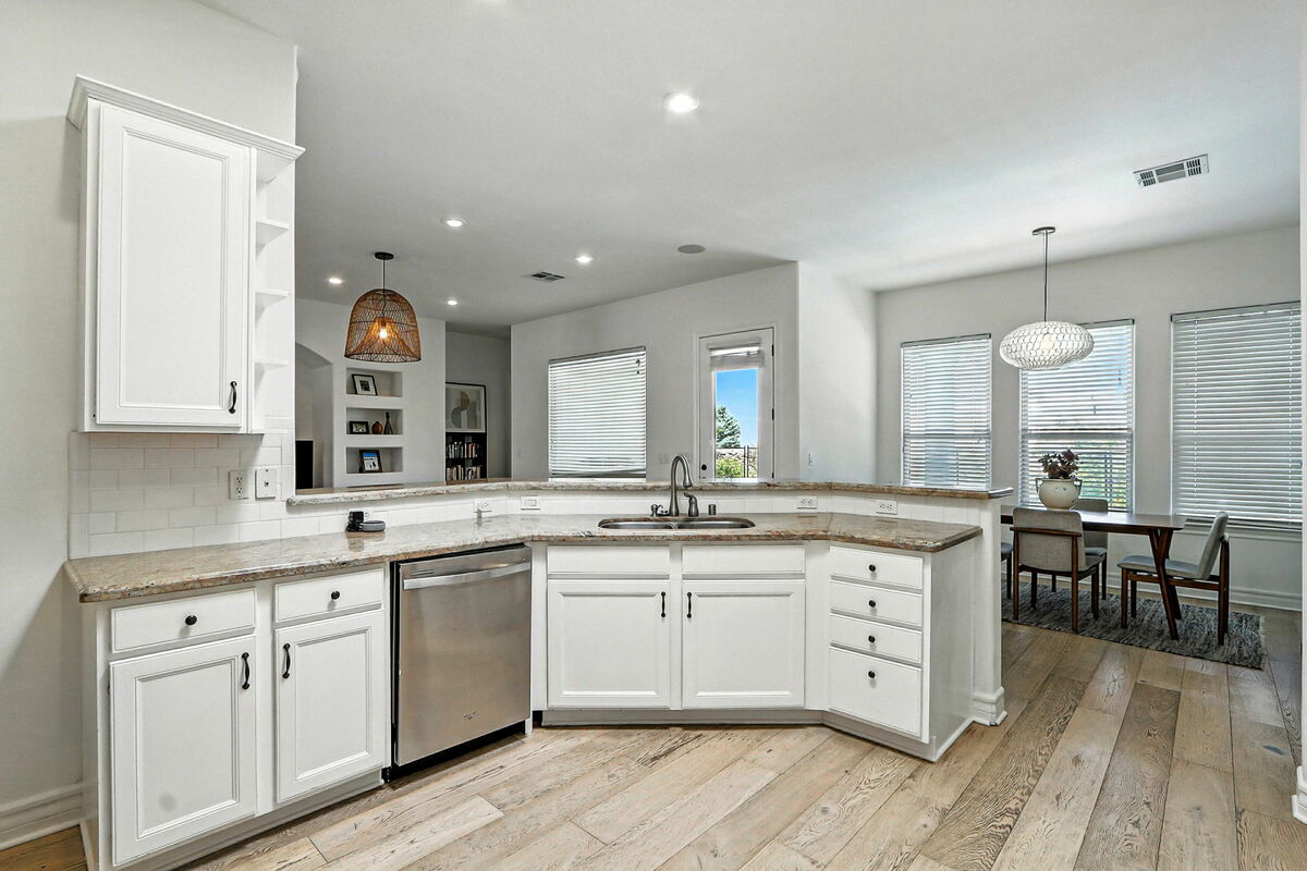 62-web-or-mls-photo_023