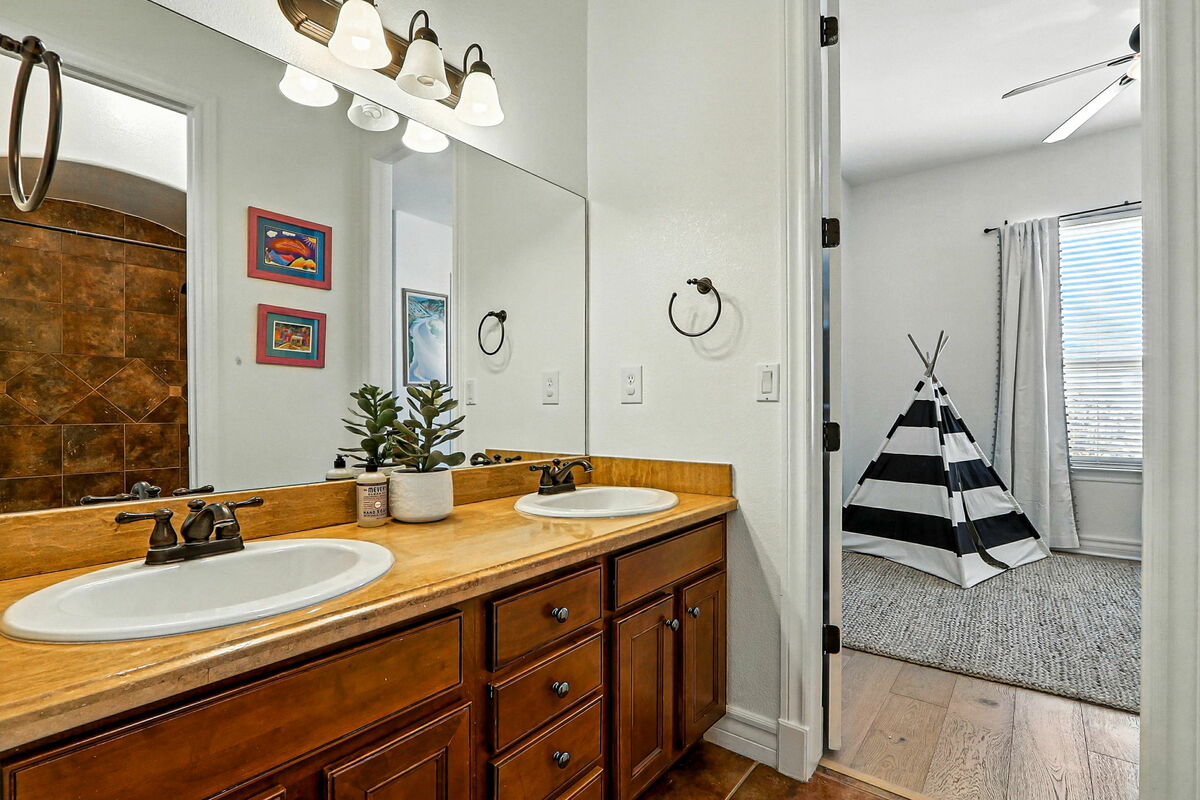71-web-or-mls-photo_032