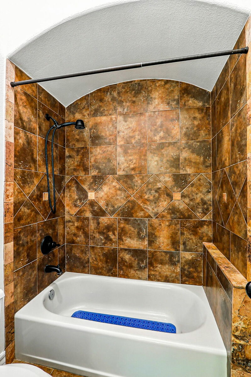 70-web-or-mls-photo_031