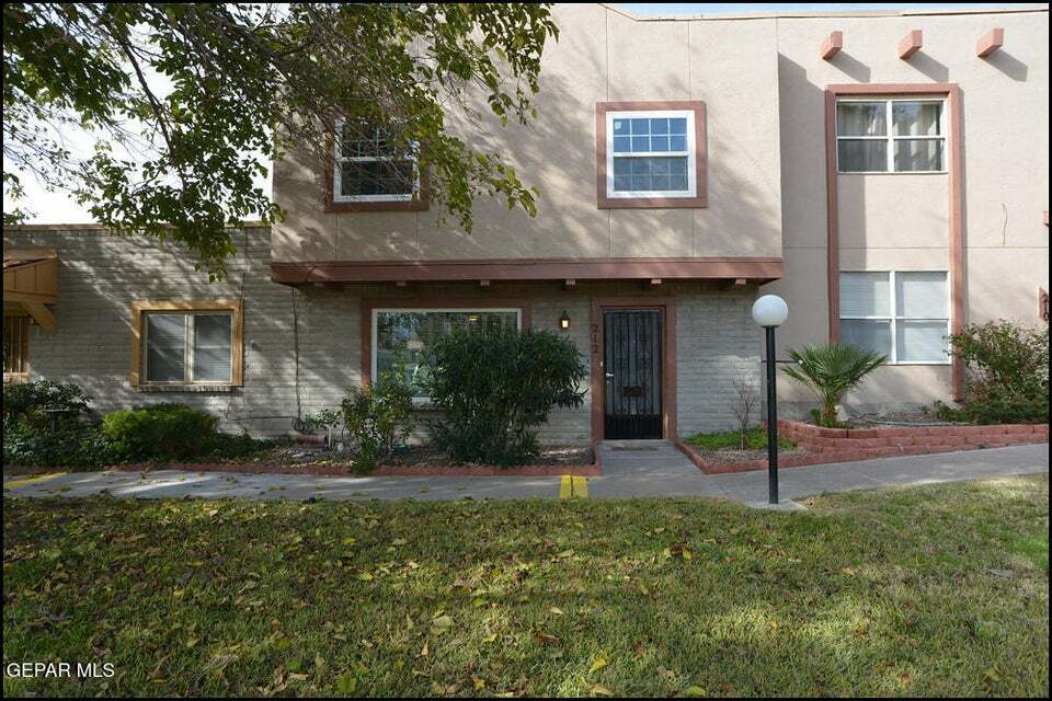 212 Paso Noble
