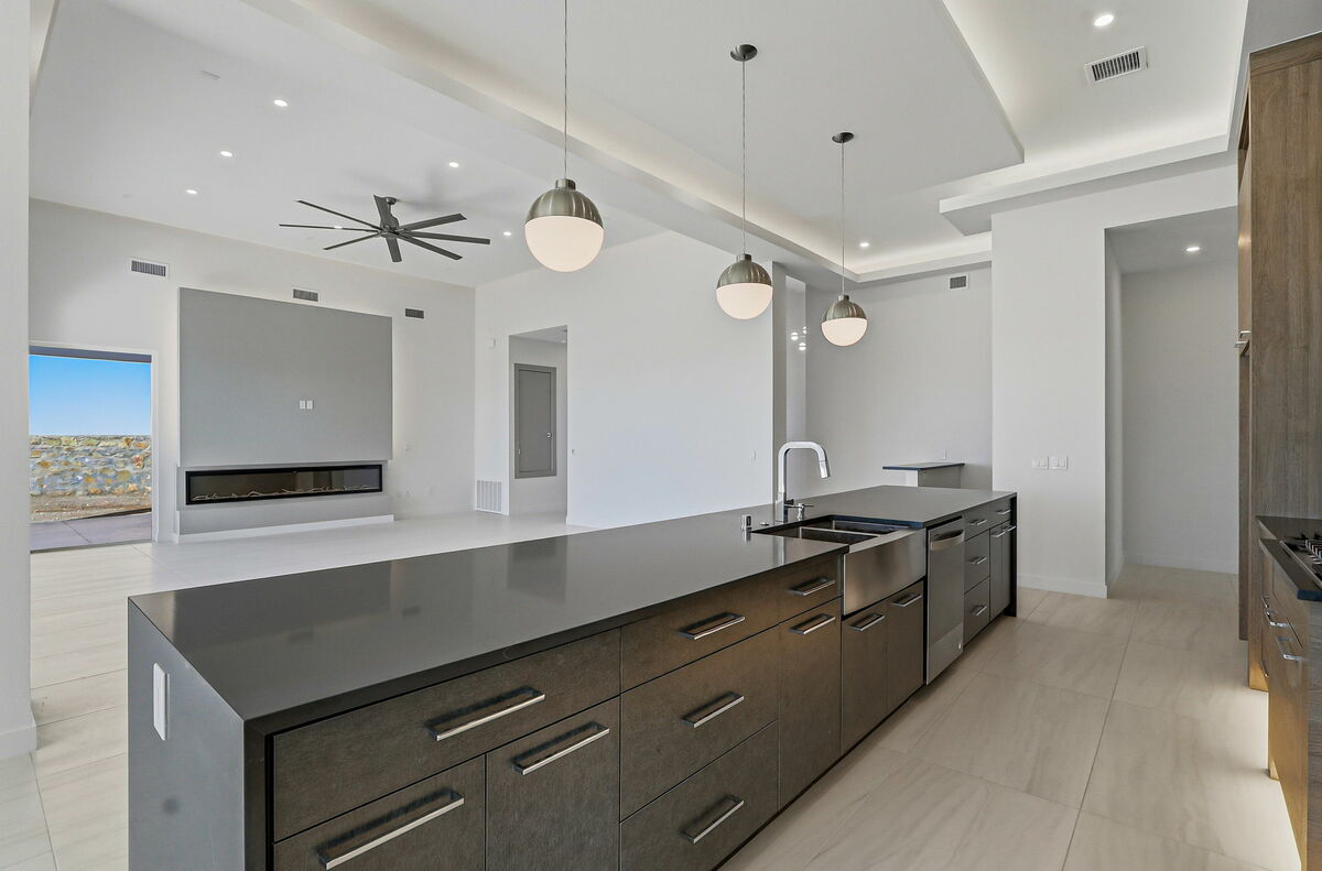 27-web-or-mls-img_8512