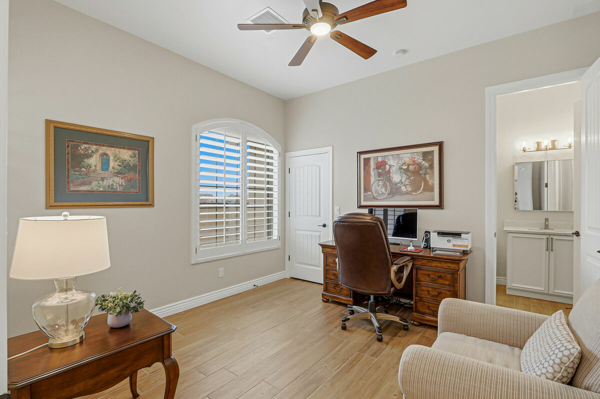 29-web-or-mls-img_4999