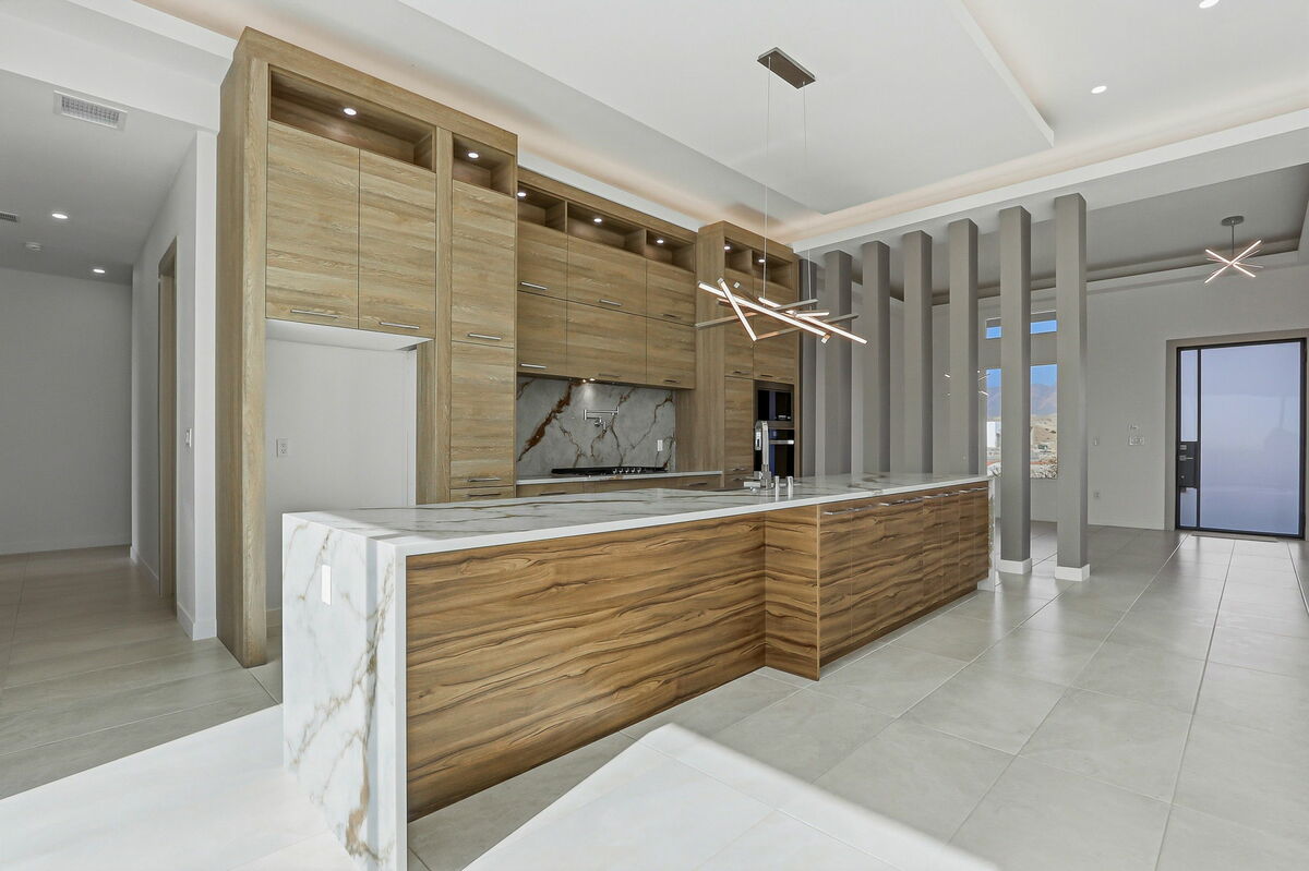 85-web-or-mls-img_9515